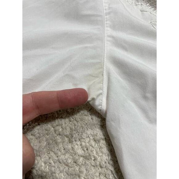 Leslie Fay Women's Size 12 Long Sleeve Embroidered Buttons Up Collared Top White - Picture 4 of 10